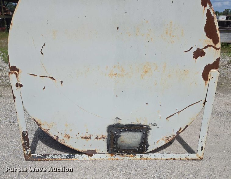 image for item EN3909 Fuel tank