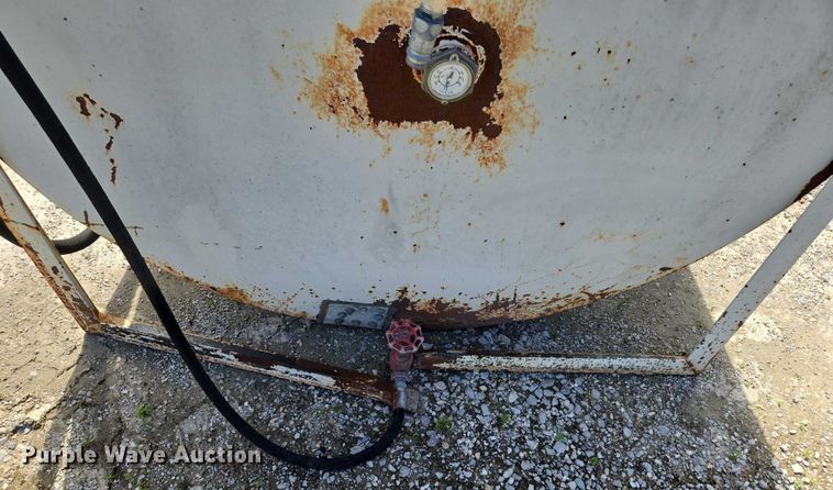 image for item EN3909 Fuel tank