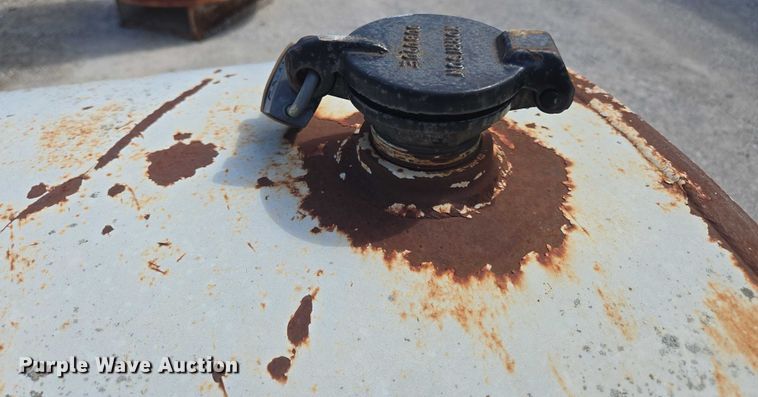 image for item EN3909 Fuel tank