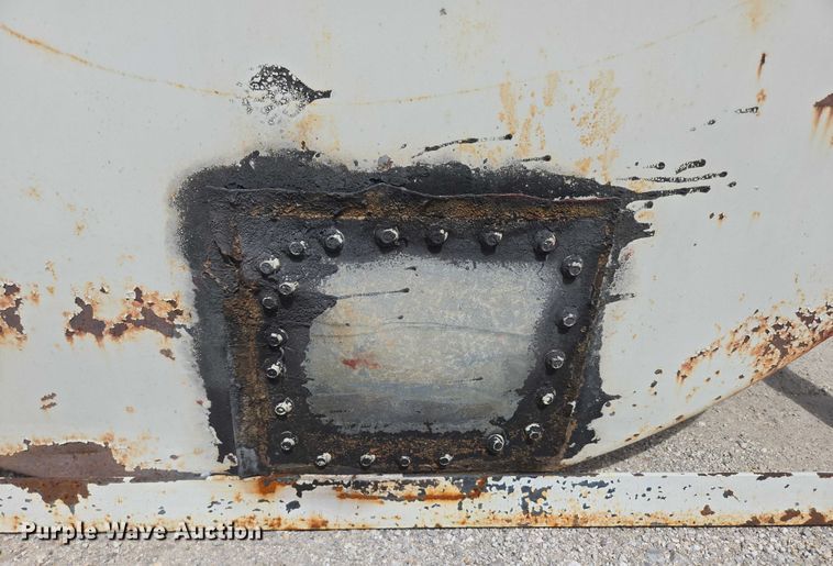 image for item EN3909 Fuel tank