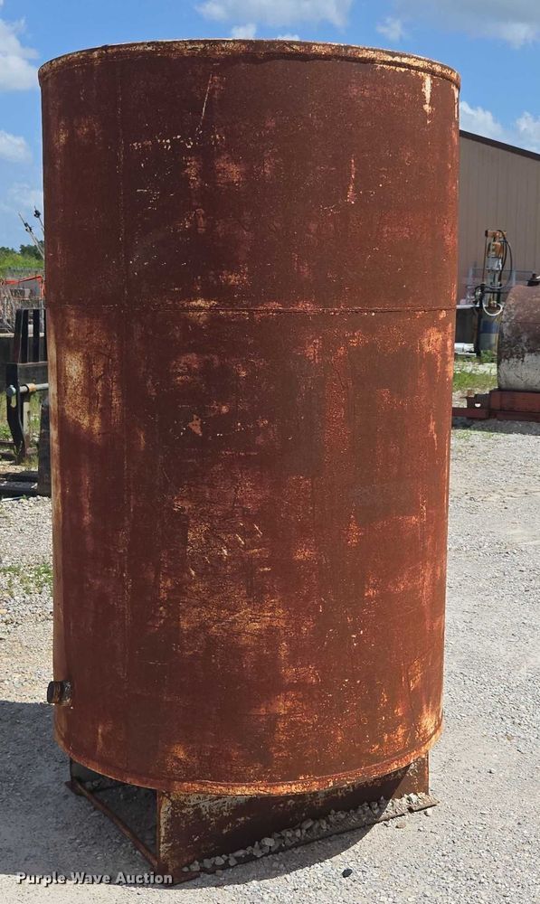 image for item EN3910 Fuel tank