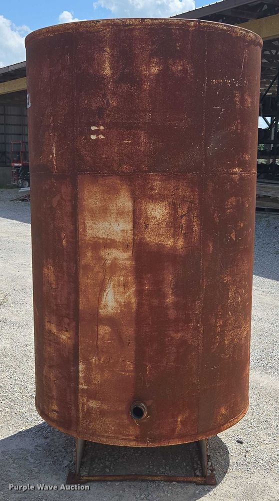 image for item EN3910 Fuel tank