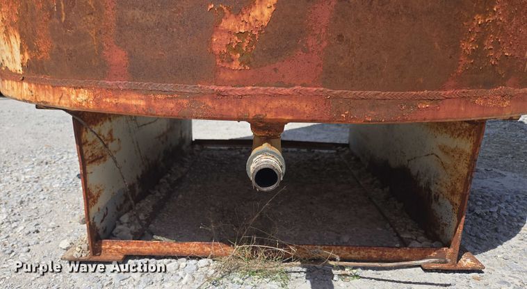 image for item EN3910 Fuel tank