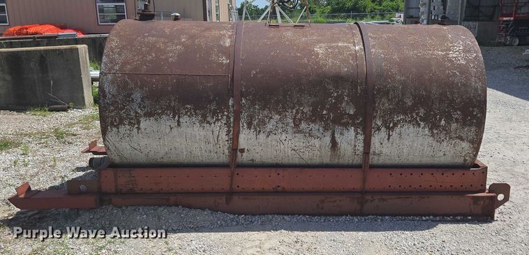 image for item EN3911 Tank