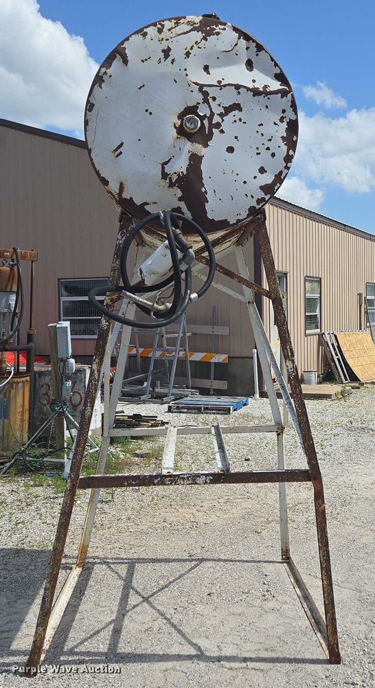 image for item EN3912 Fuel tank