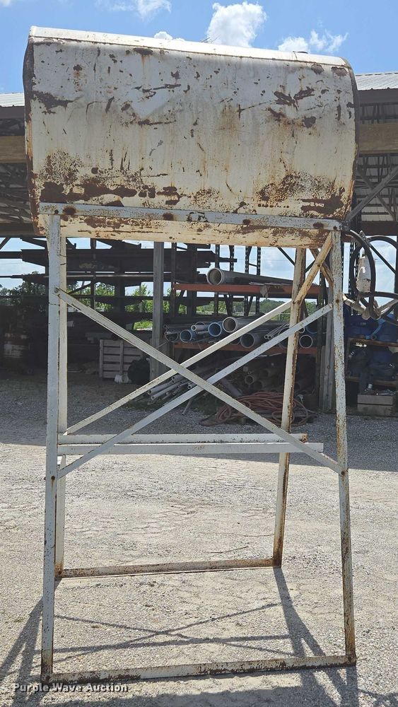 image for item EN3912 Fuel tank