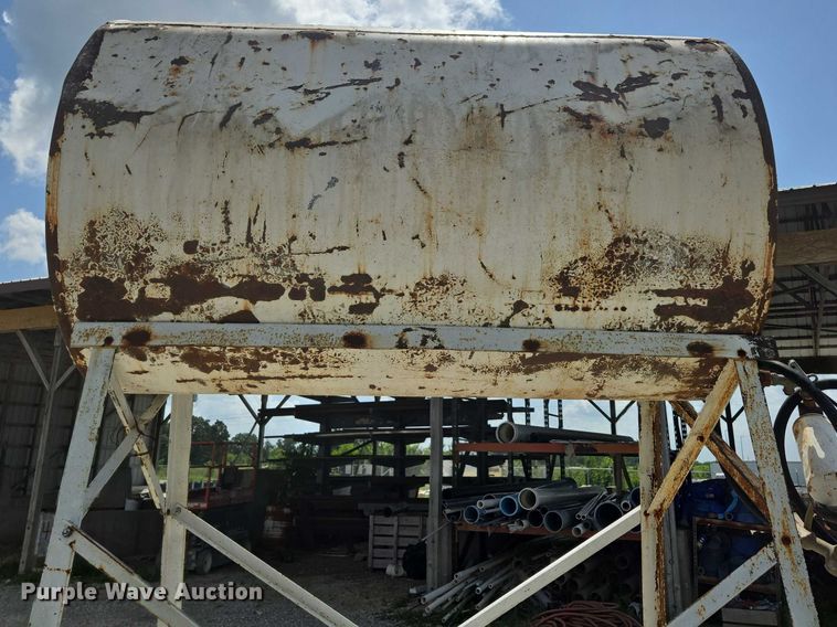 image for item EN3912 Fuel tank