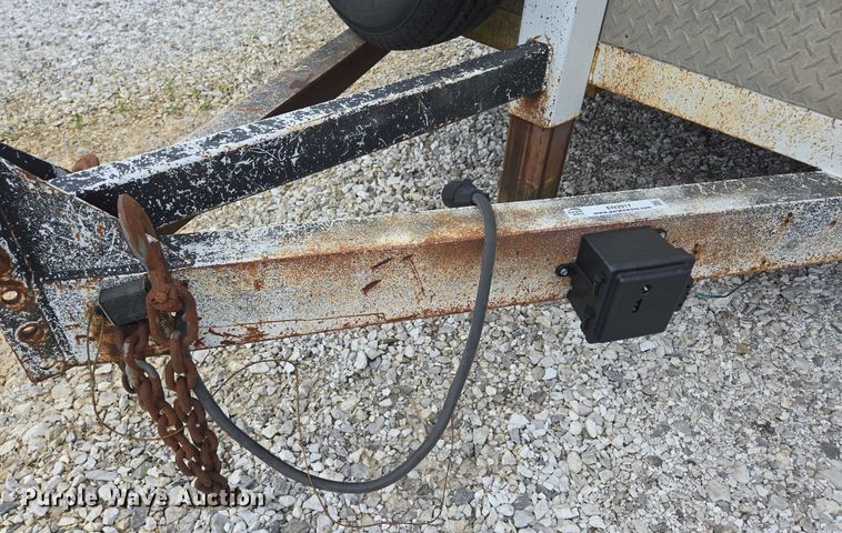 image for item EN3917 1997 Eagle Body Inc enclosed cargo trailer