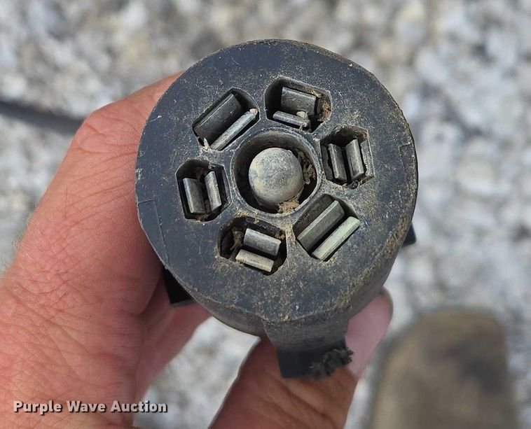 image for item EN3917 1997 Eagle Body Inc enclosed cargo trailer