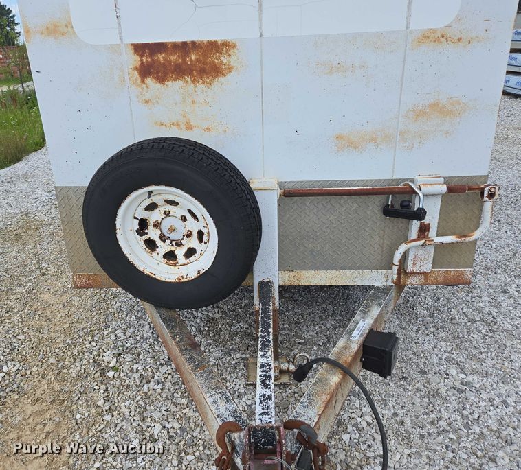 image for item EN3917 1997 Eagle Body Inc enclosed cargo trailer