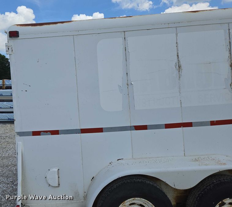 image for item EN3917 1997 Eagle Body Inc enclosed cargo trailer