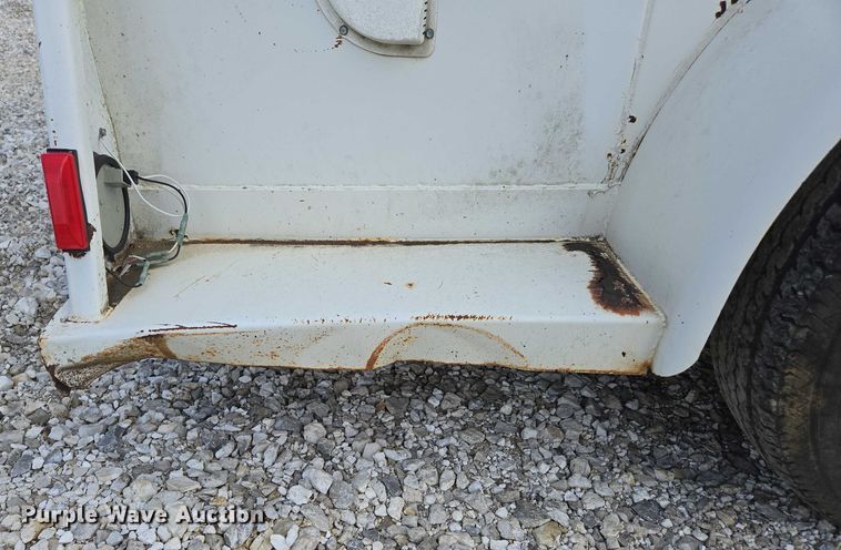 image for item EN3917 1997 Eagle Body Inc enclosed cargo trailer