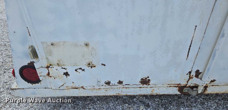 image for item EN3917 1997 Eagle Body Inc enclosed cargo trailer