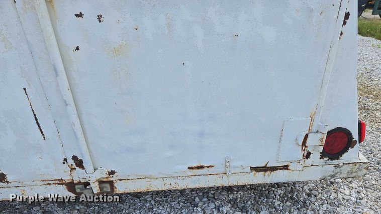 image for item EN3917 1997 Eagle Body Inc enclosed cargo trailer