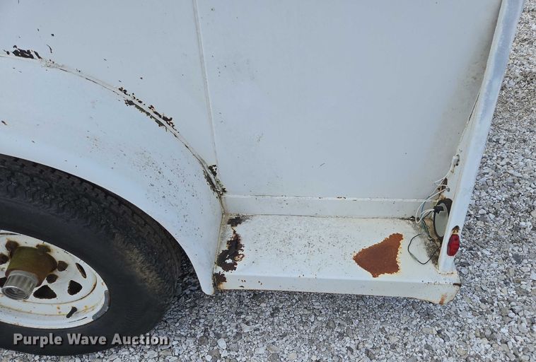 image for item EN3917 1997 Eagle Body Inc enclosed cargo trailer