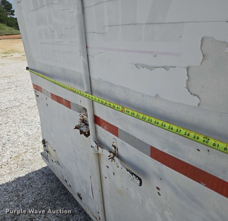 image for item EN3917 1997 Eagle Body Inc enclosed cargo trailer