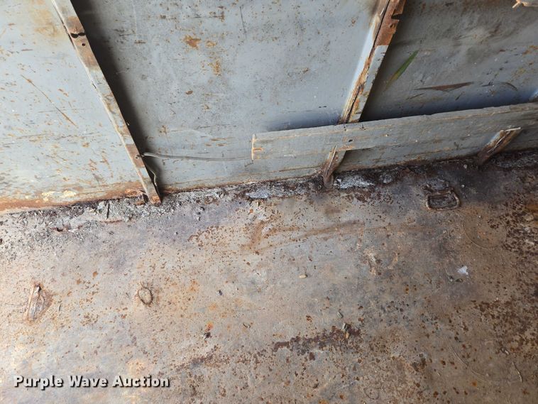 image for item EN3917 1997 Eagle Body Inc enclosed cargo trailer