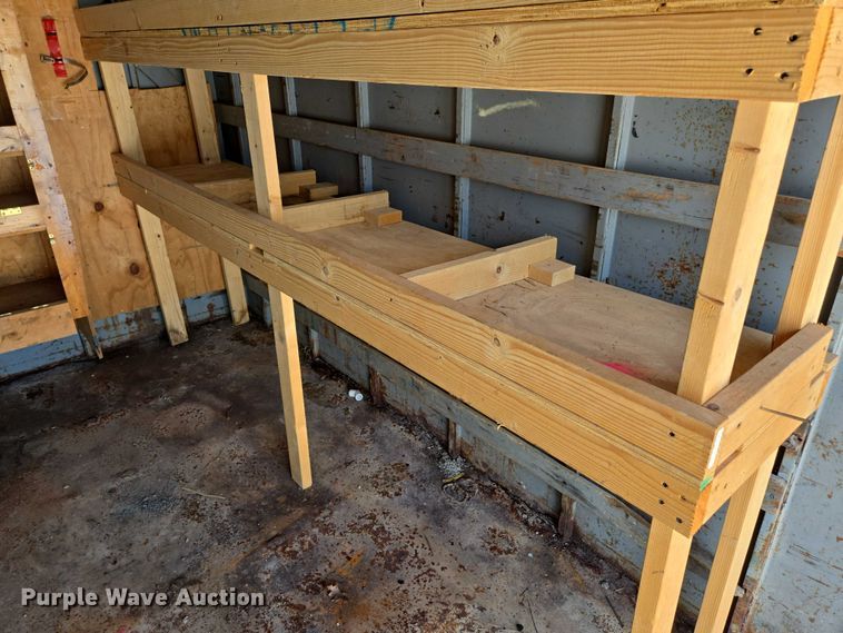 image for item EN3917 1997 Eagle Body Inc enclosed cargo trailer