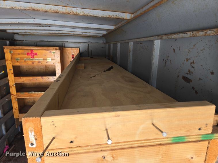 image for item EN3917 1997 Eagle Body Inc enclosed cargo trailer