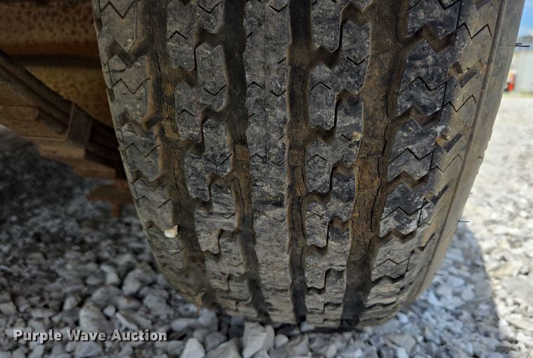 image for item EN3917 1997 Eagle Body Inc enclosed cargo trailer