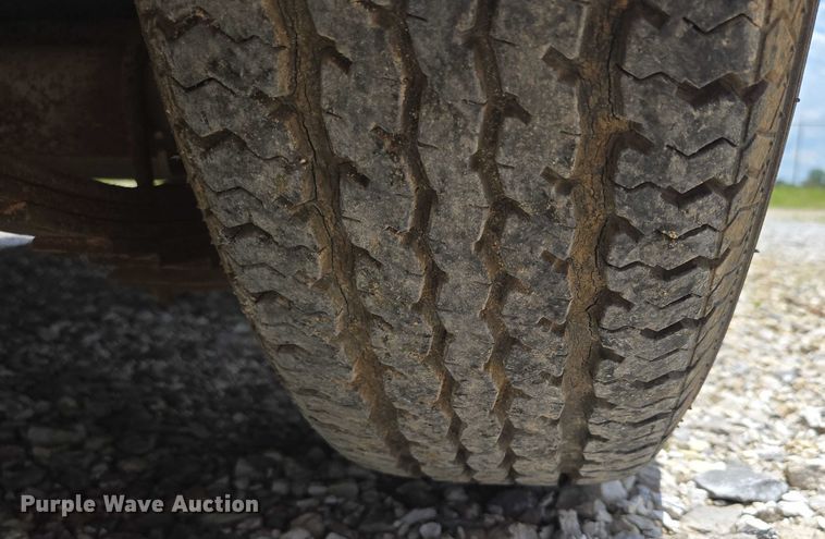 image for item EN3917 1997 Eagle Body Inc enclosed cargo trailer