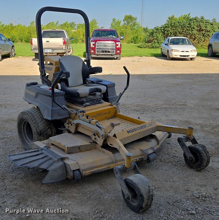 image for item EN3922 2018 Hustler 937037 ZTR lawn mower