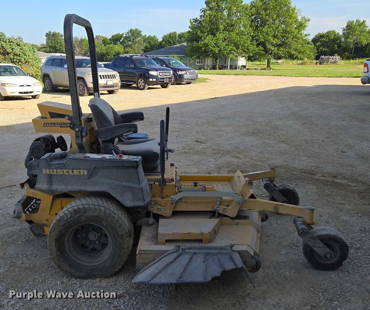 image for item EN3922 2018 Hustler 937037 ZTR lawn mower