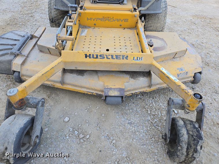 image for item EN3922 2018 Hustler 937037 ZTR lawn mower