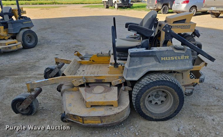 image for item EN3923 2018 Hustler 937037 ZTR lawn mower