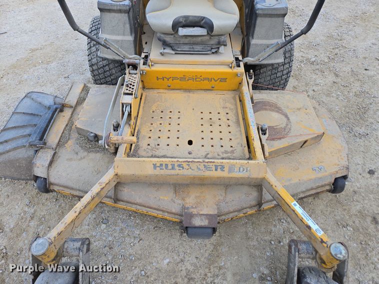 image for item EN3923 2018 Hustler 937037 ZTR lawn mower