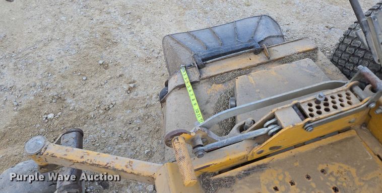 image for item EN3923 2018 Hustler 937037 ZTR lawn mower