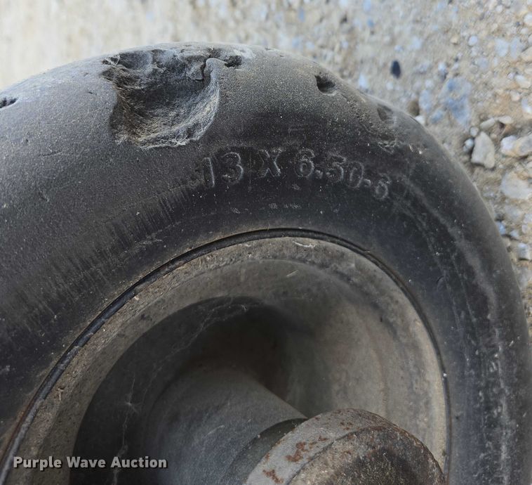 image for item EN3923 2018 Hustler 937037 ZTR lawn mower