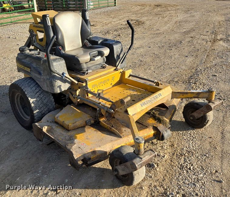 image for item EN3924 2015 Hustler 934349 ZTR lawn mower