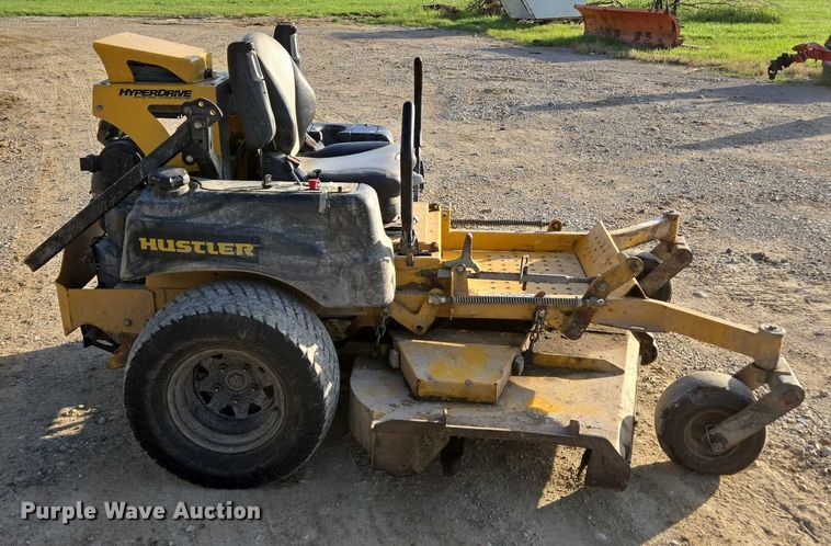image for item EN3924 2015 Hustler 934349 ZTR lawn mower