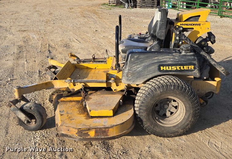 image for item EN3924 2015 Hustler 934349 ZTR lawn mower