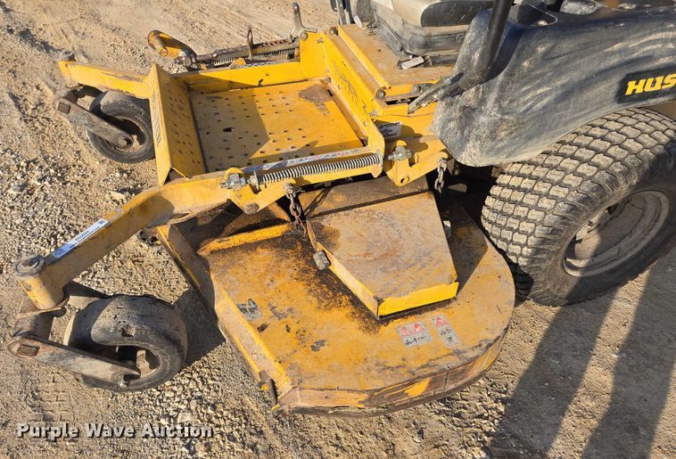 image for item EN3924 2015 Hustler 934349 ZTR lawn mower