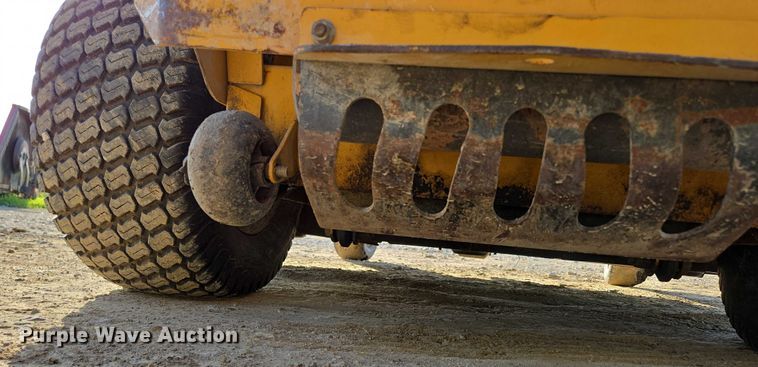 image for item EN3924 2015 Hustler 934349 ZTR lawn mower