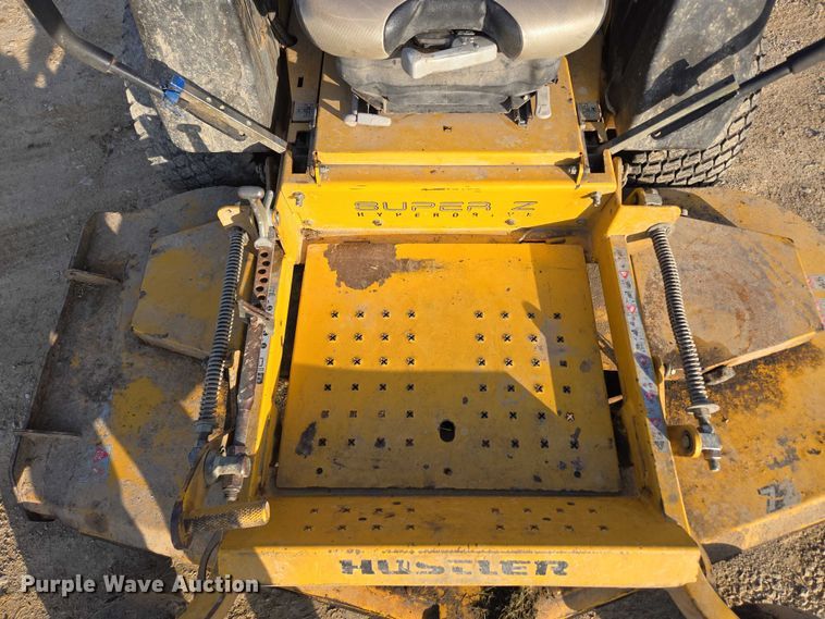 image for item EN3924 2015 Hustler 934349 ZTR lawn mower