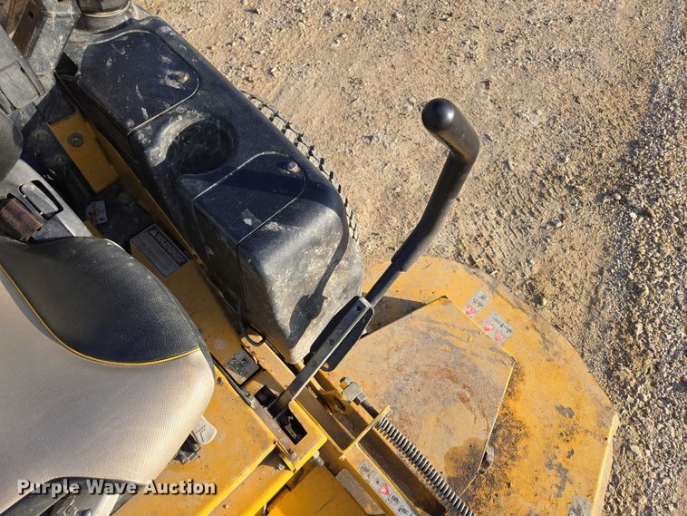 image for item EN3924 2015 Hustler 934349 ZTR lawn mower