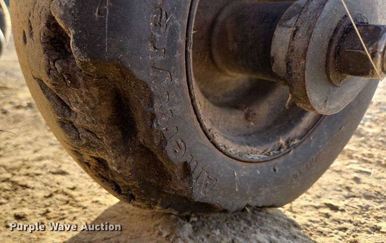 image for item EN3924 2015 Hustler 934349 ZTR lawn mower