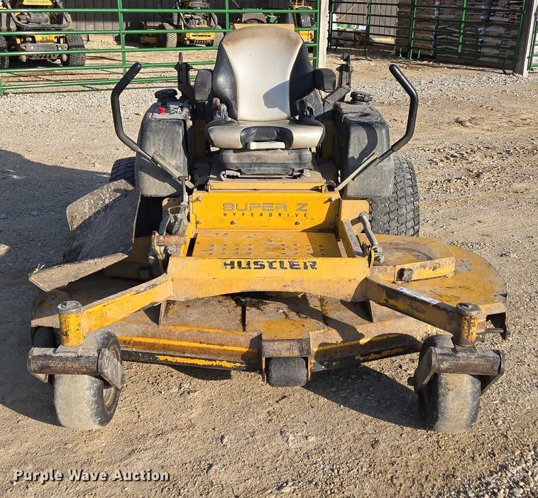 image for item EN3925 2015 Hustler 934349 ZTR lawn mower