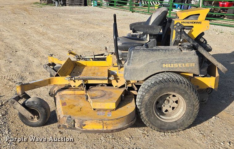 image for item EN3925 2015 Hustler 934349 ZTR lawn mower