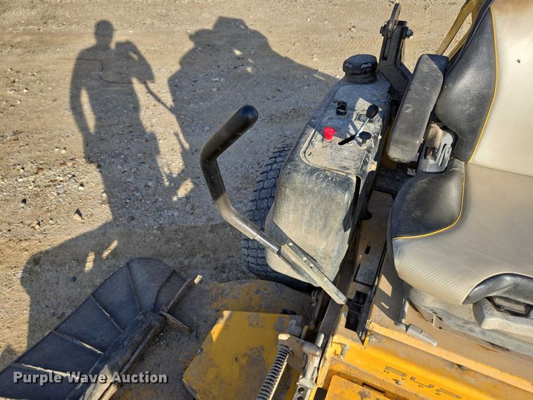 image for item EN3925 2015 Hustler 934349 ZTR lawn mower