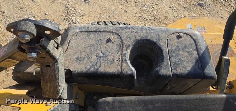 image for item EN3925 2015 Hustler 934349 ZTR lawn mower