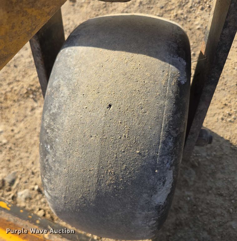 image for item EN3925 2015 Hustler 934349 ZTR lawn mower