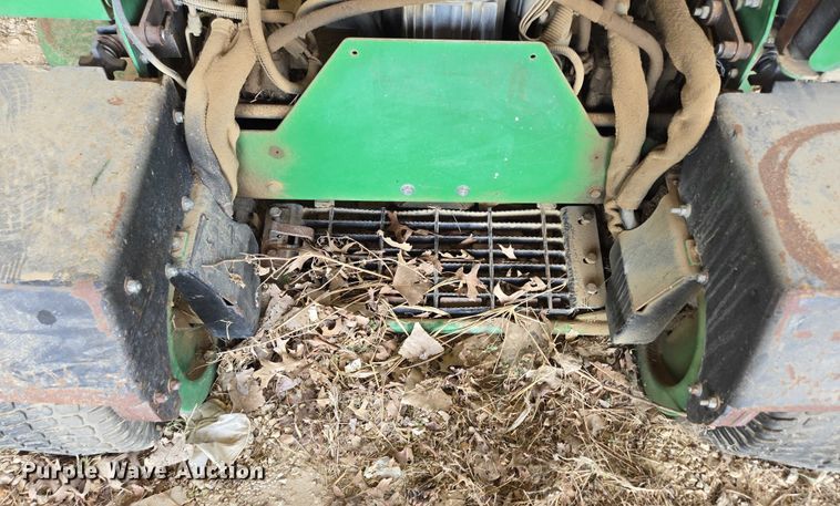 image for item EN3926 John Deere 667 ZTR lawn mower