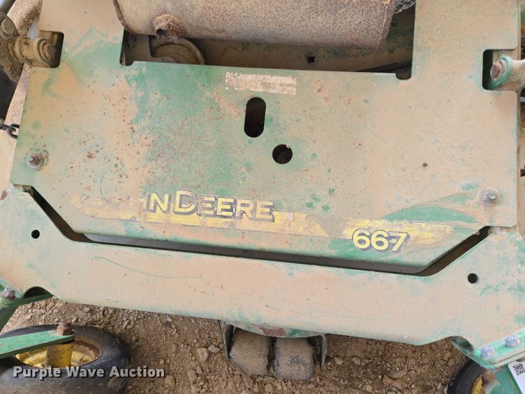 image for item EN3926 John Deere 667 ZTR lawn mower