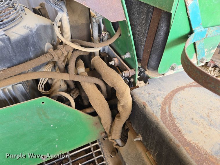 image for item EN3926 John Deere 667 ZTR lawn mower