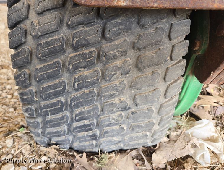 image for item EN3926 John Deere 667 ZTR lawn mower