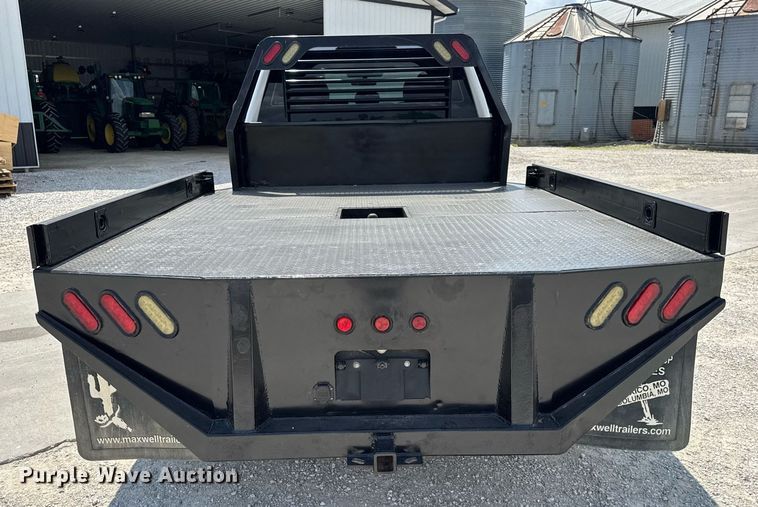 image for item EN4570 2019 Ford F350 Super Duty XL SuperCab flatbed pickup truck